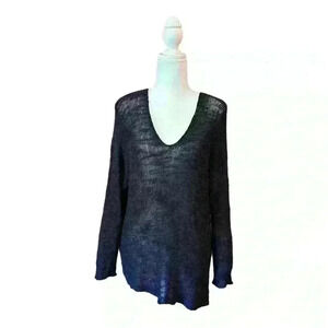 Zara Loose Knit Navy Blue Sweater Top with Asymmetrical Hem Size Medium